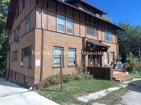 Building Photo - 3103 Grand Ave