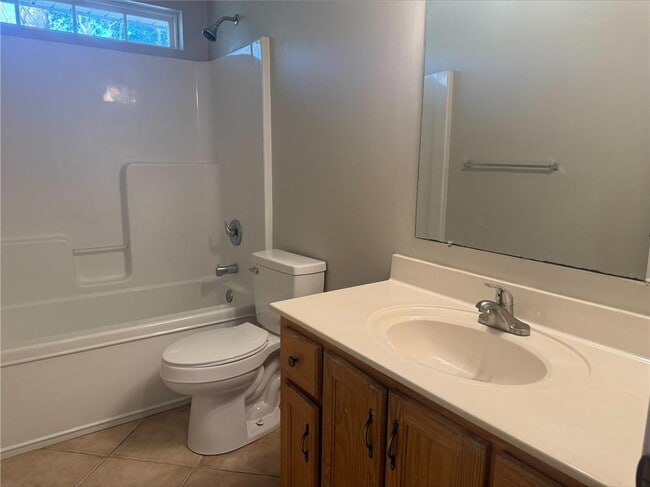 Building Photo - 106 Windridge Dr