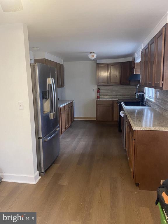 Building Photo - 459 Scotch Rd