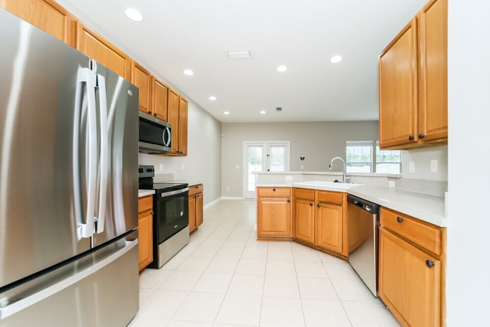 Building Photo - 375 Summercove Cir