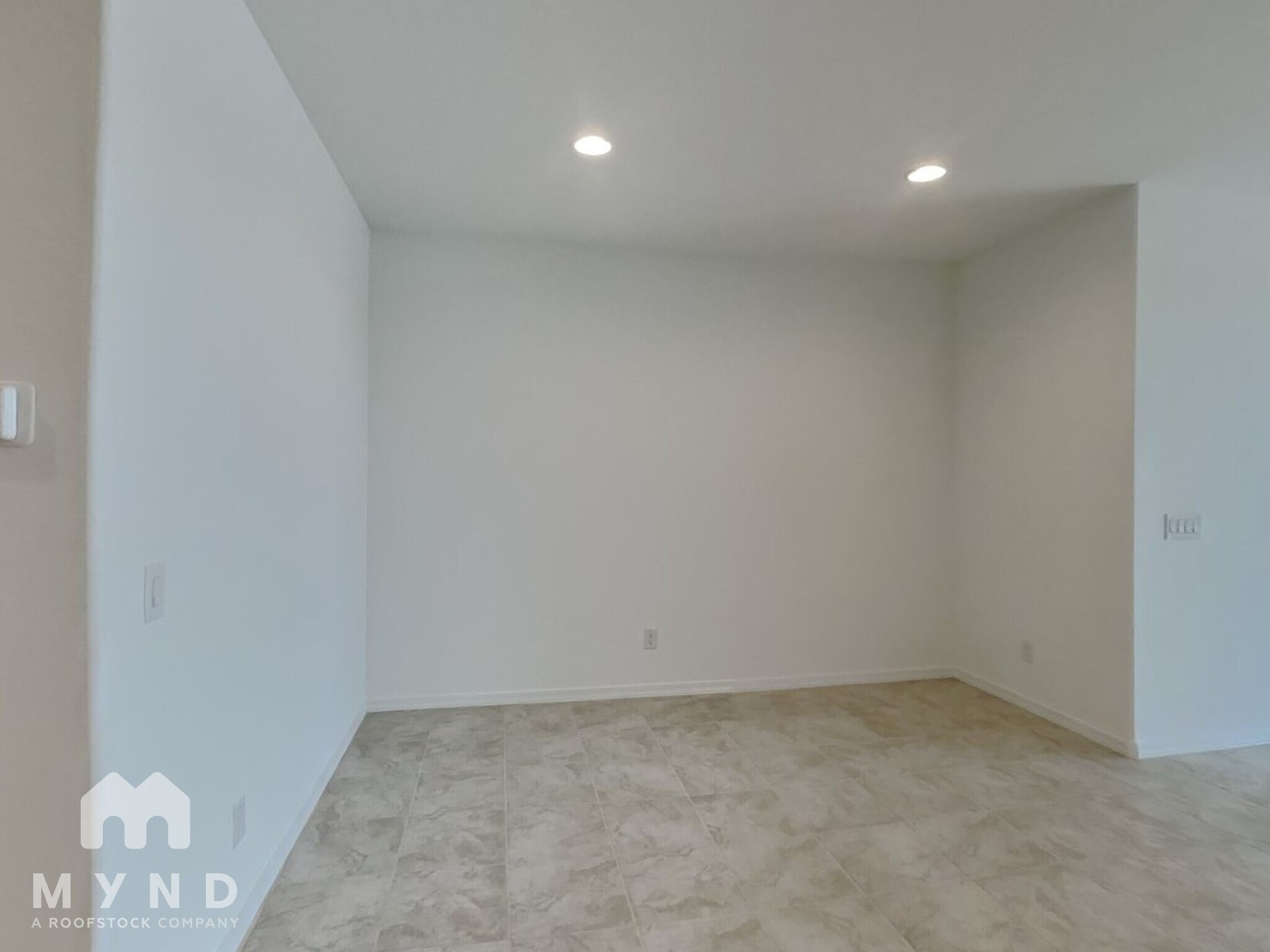 Building Photo - 4051 E Ghost Flower Ln
