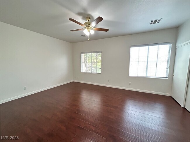 Building Photo - 317 Silver Grove St