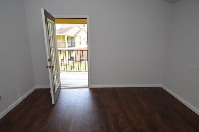 Building Photo - 8635 Mallard Reserve Dr