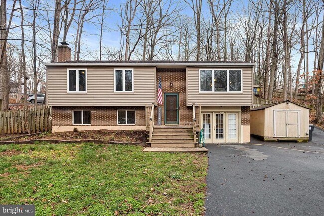 Building Photo - 1005 Aquia Dr