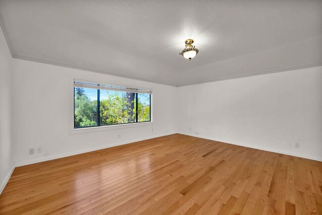 Building Photo - Executive Saratoga Home | Pool & Spa | Lynbrook High School District