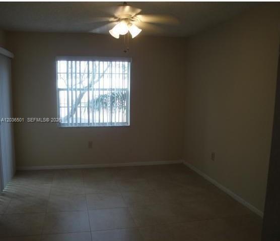 Building Photo - 2831 N Oakland Forest Dr