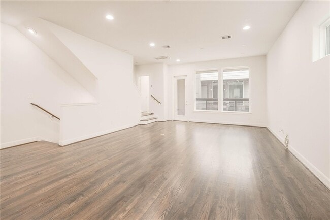 Building Photo - 341 Eado Park Cir