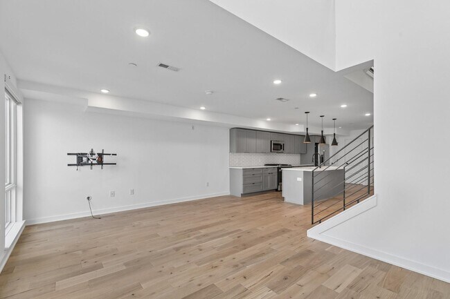 Building Photo - 1249 N 2nd St