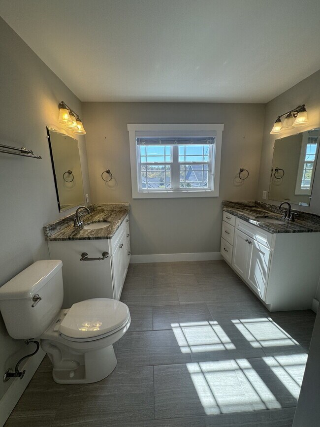 Building Photo - 64 Leyland Cir