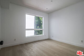 Building Photo - 11814 1/2 Gilmore Street, Los Angeles, CA 91606 - 4 BR 4 BA house