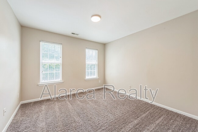 Building Photo - 6106 Greengate Ln