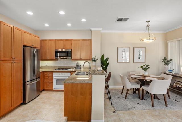 Building Photo - 12737 Savannah Creek Dr
