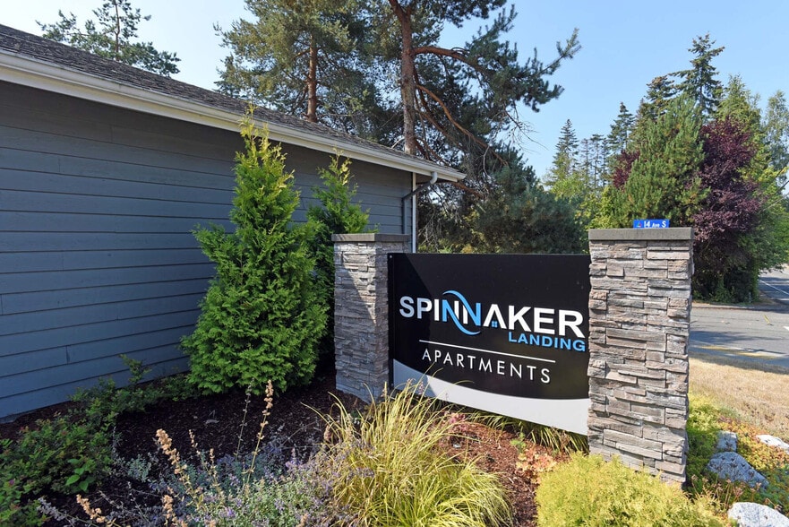Primary Photo - Spinnaker Apartments