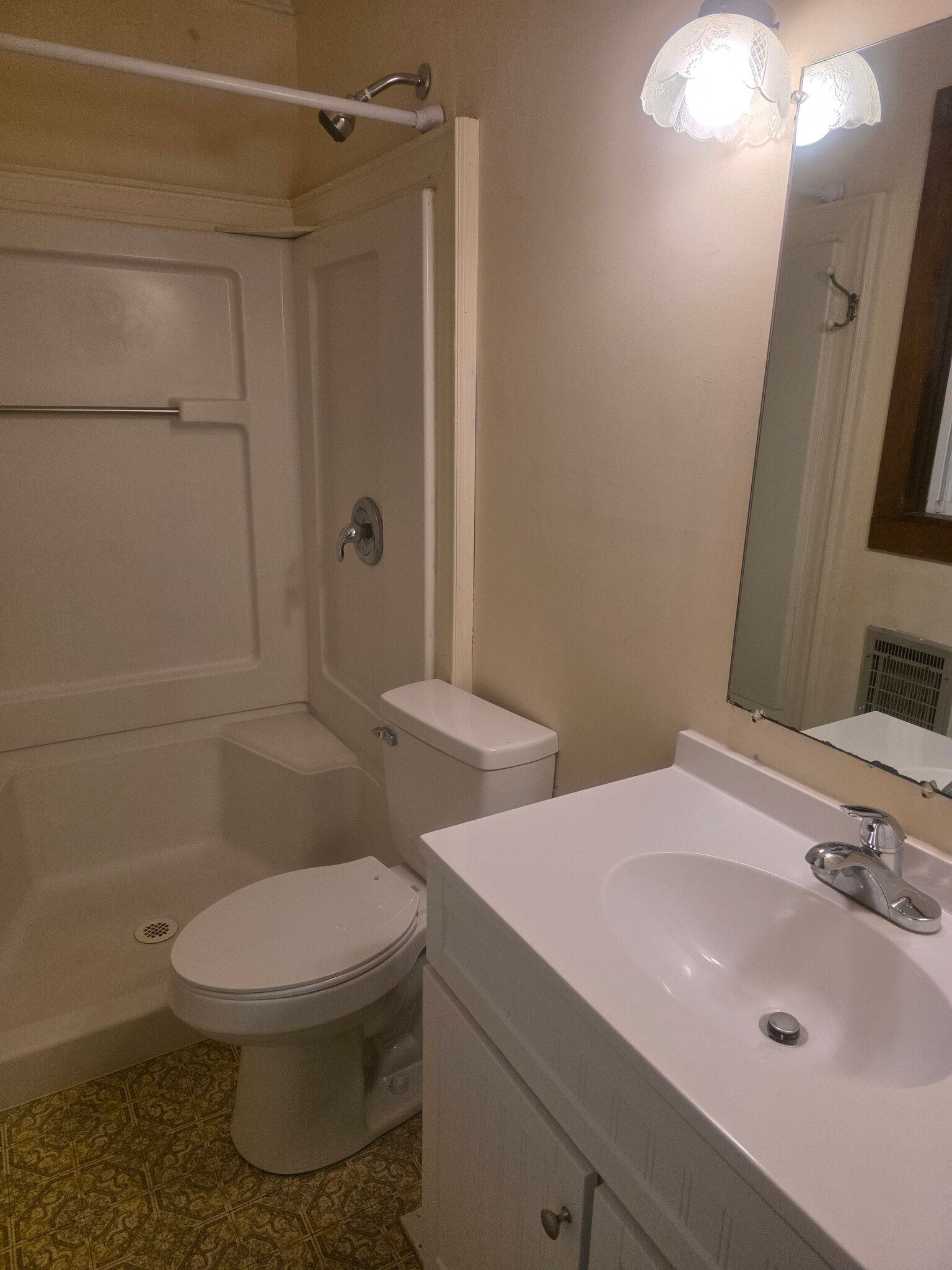 Large Bedroom Bath - 181 Eastwood Bnd