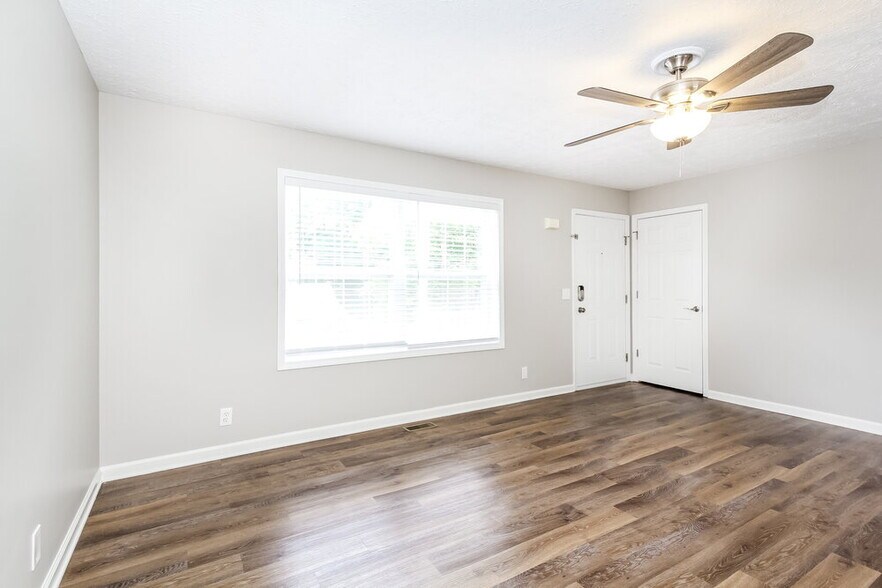 Building Photo - 5225 Milhaven Ln