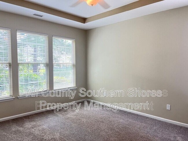 Building Photo - 1628 Fairforest Ct