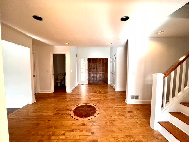 Front entry - 56 Red Coat Rd