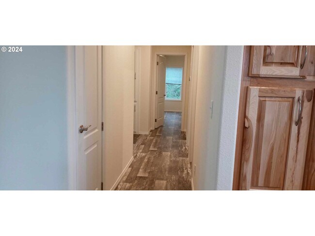 Building Photo - 348 N Falcon St