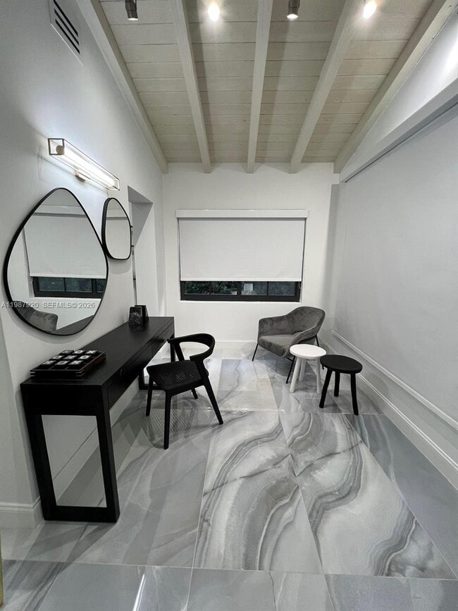 Building Photo - 5173 Alton Rd