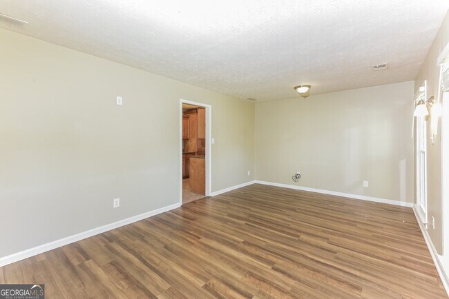 Building Photo - 1072 Martin Nash Rd SW