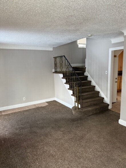 Building Photo - 10311 Britain St