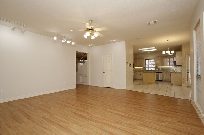 Building Photo - 13618 Shadow Falls Ct