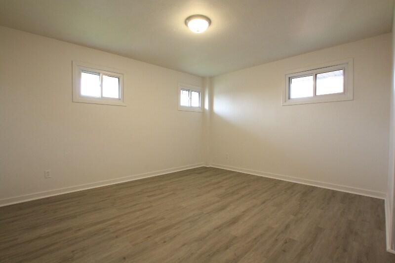 Building Photo - 559 Tannehill St