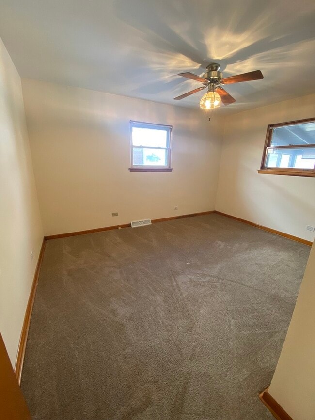 Building Photo - 4517 Cracow Ave