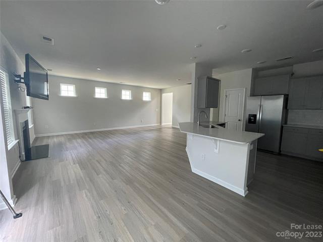 Building Photo - 12846 Canterbury Castle Dr