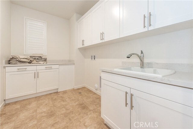 Building Photo - 4787 S Ansley Ave