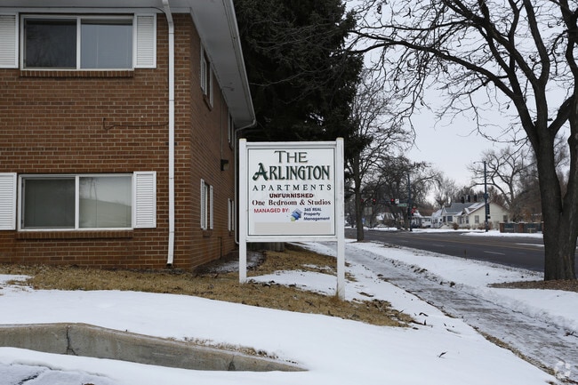 Building Photo - The Arlington Apartments