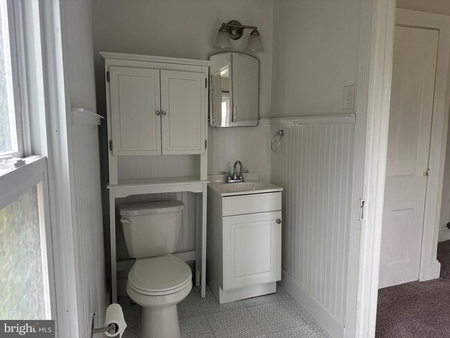 Building Photo - 64 Church Rd