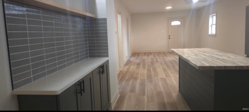 Building Photo - 1117 N Iowa St