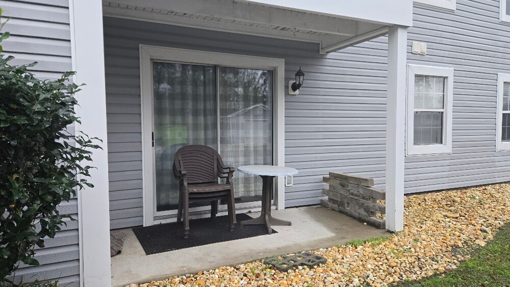 Patio - 1356 Glenns Bay Rd
