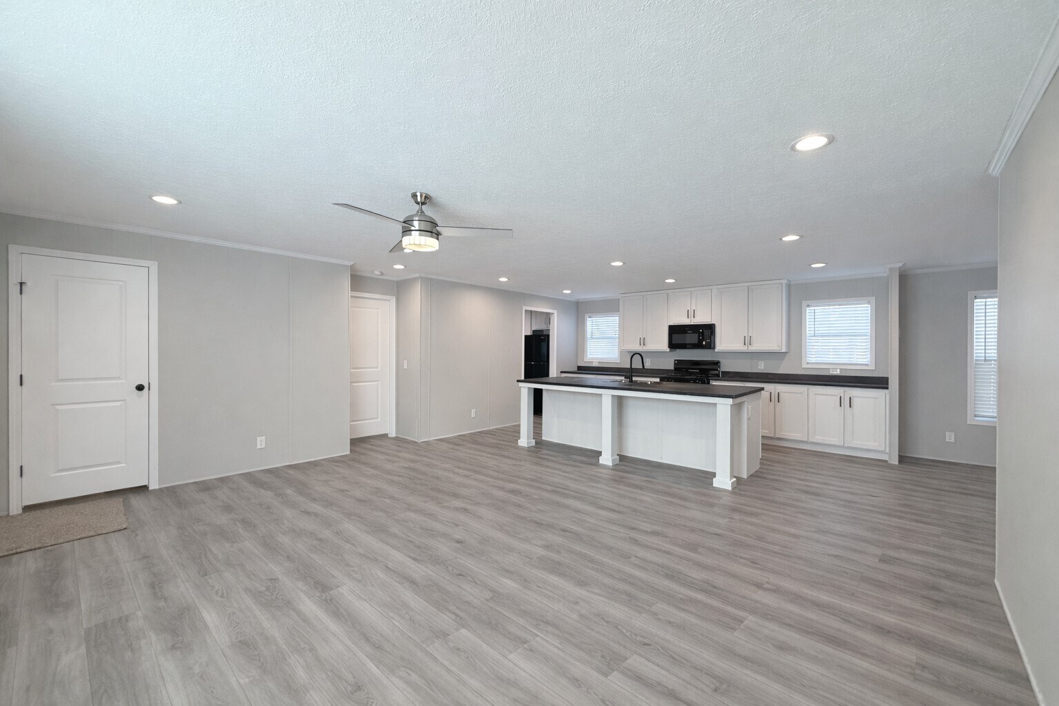 Building Photo - 29638 Danbury Ct