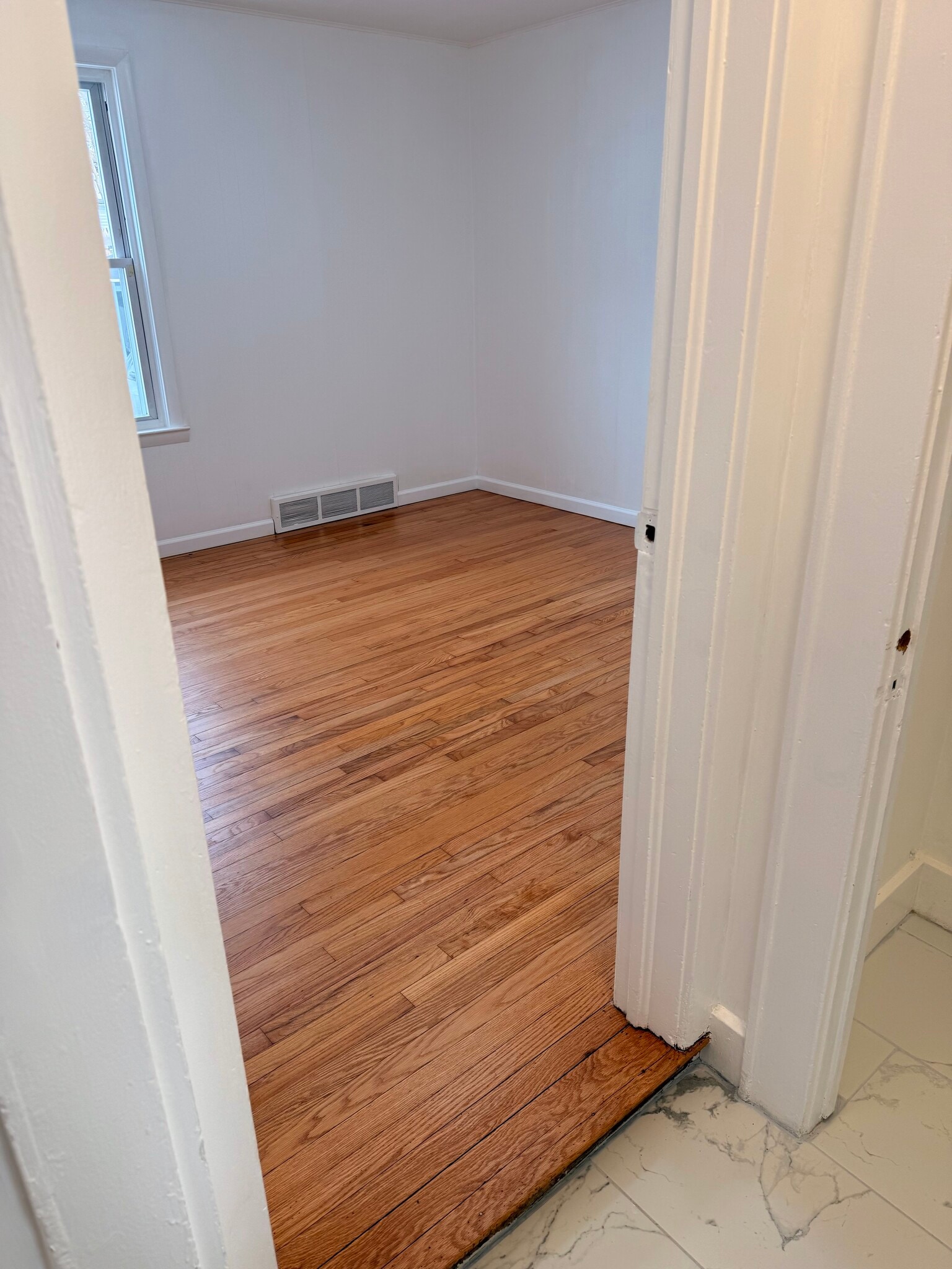 Building Photo - 30 Clark St