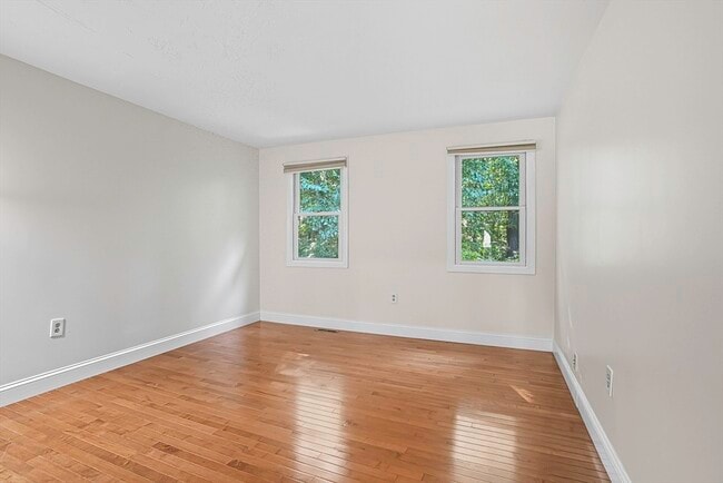 Building Photo - 237 South St