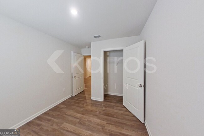 Building Photo - 342 Ironwood Ct