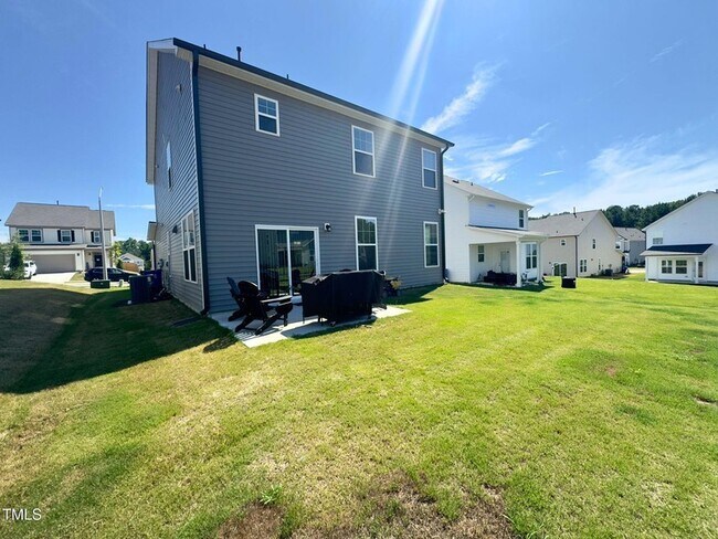 Building Photo - 109 Steel Springs Ln