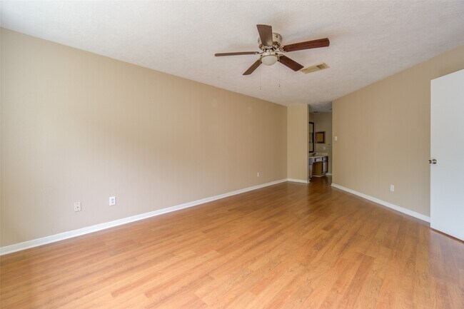 Building Photo - 3006 Stargrass Ct