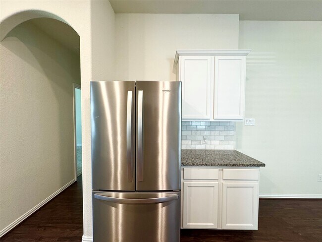 Building Photo - 9026 Beacon Mill Dr