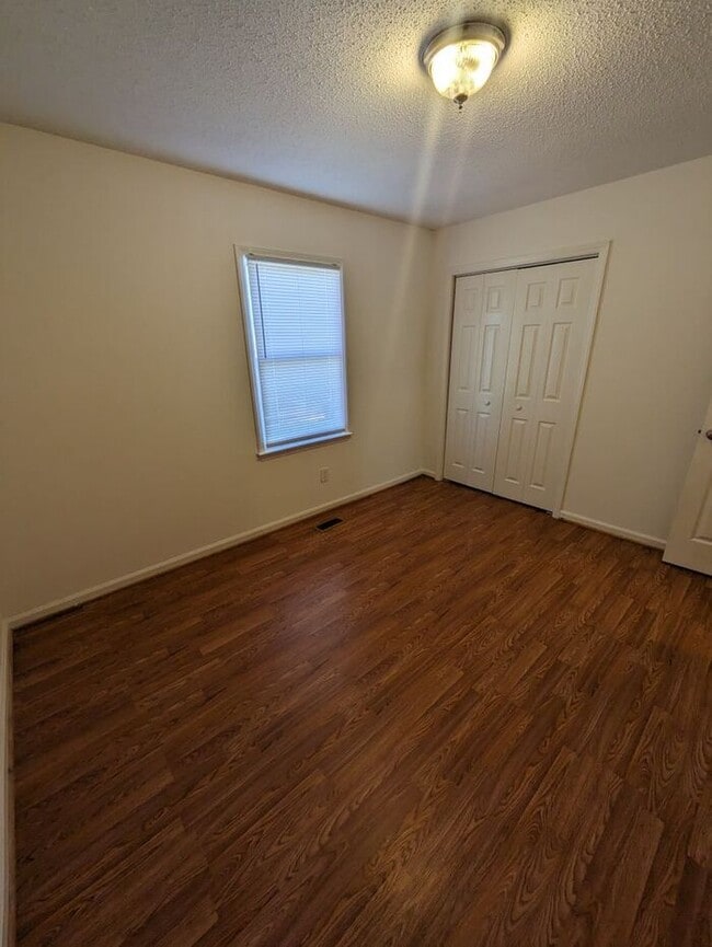 Building Photo - 3BD/2BA Single Family Home in Conover, NC!