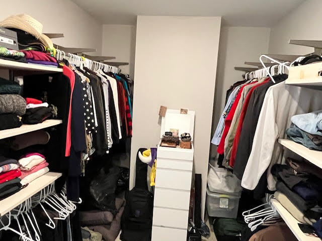 Building Photo - 624 E 1st St