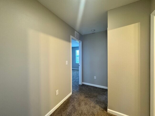 Building Photo - 4 Bed/3 Bath/2 Car Garage New Construction...