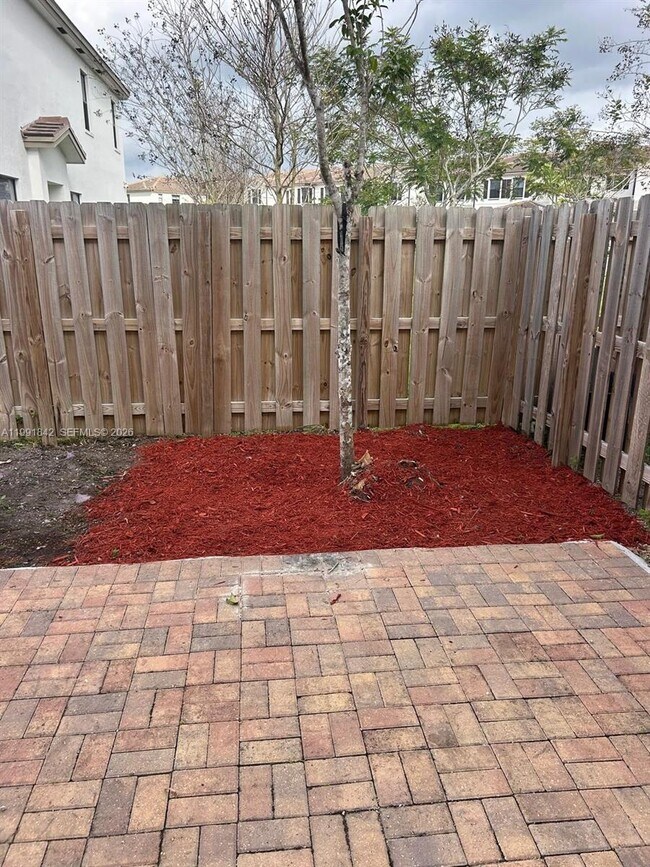 Building Photo - 12986 SW 232nd Ter