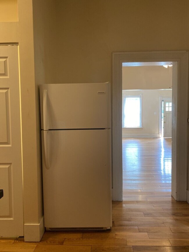 Building Photo - Classic Old Town Fort Collins 2 Bed 2 Bath Home Close to CSU