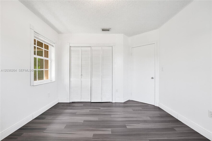 Building Photo - 15241 SW 150th St