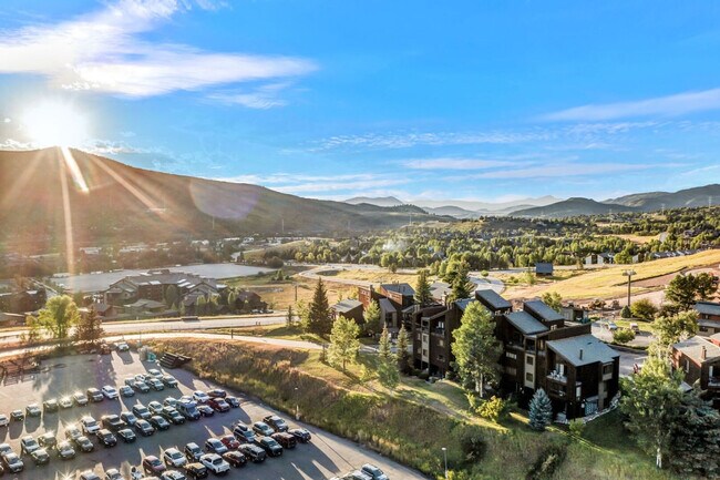 Building Photo - 2160 Mt Werner Cir