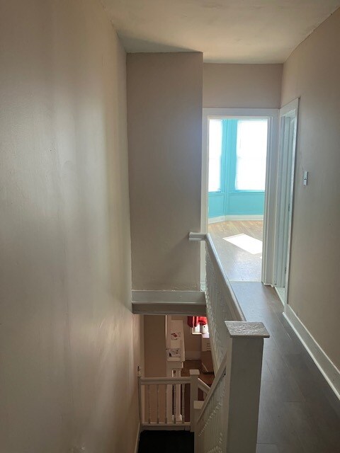 Building Photo - 6115 Lansdowne Ave