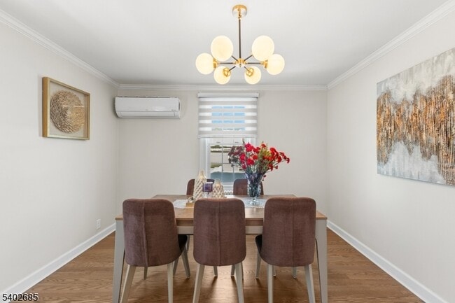 Building Photo - 48 Hobart Pl